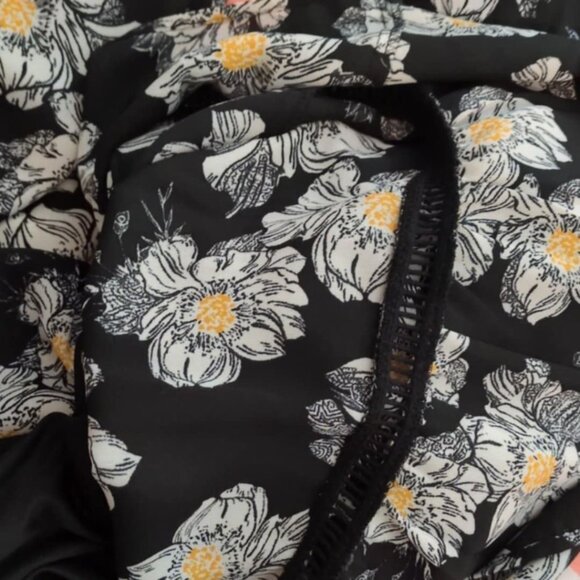 DR2 Daisy Print Dress Sz Small Belted Tiered Mini Floral Romantic Goth Feminine - Picture 5 of 7